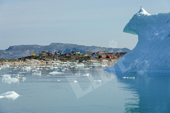 Greenland_0169_080126