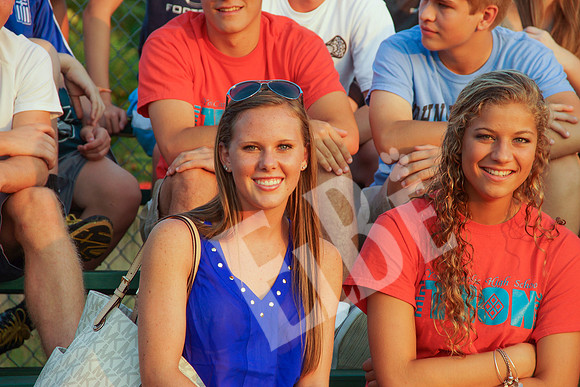 YC13FblFans_012_20130830