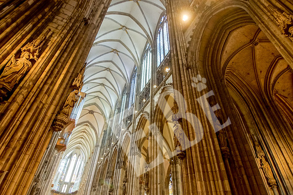 713_058_Cologne