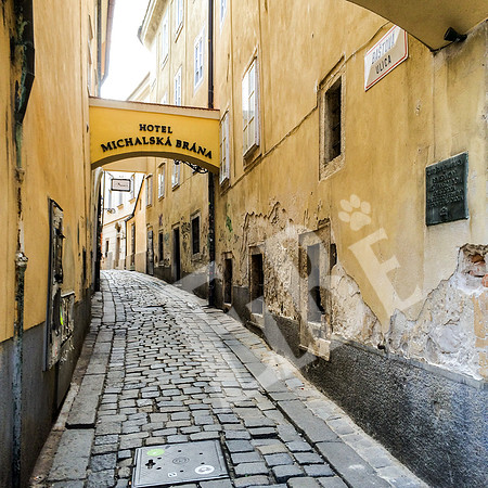 703_068_Bratislava