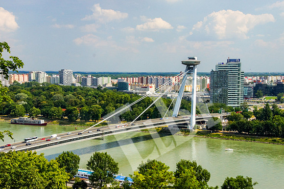 703_040_Bratislava