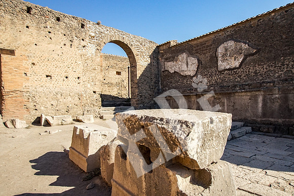 ItalyPompeii_029_091215